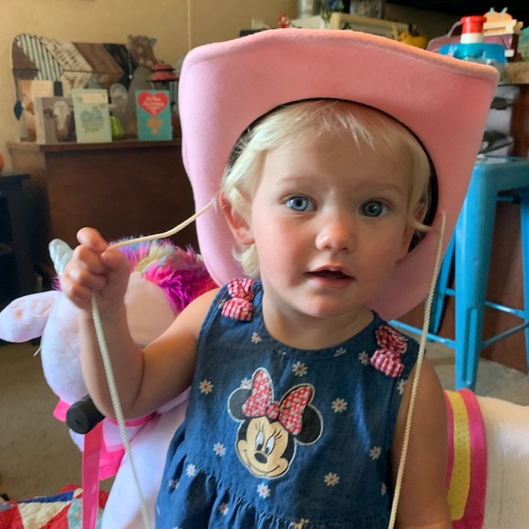 Meet your Posher, Morgan - Picture 3 of 8